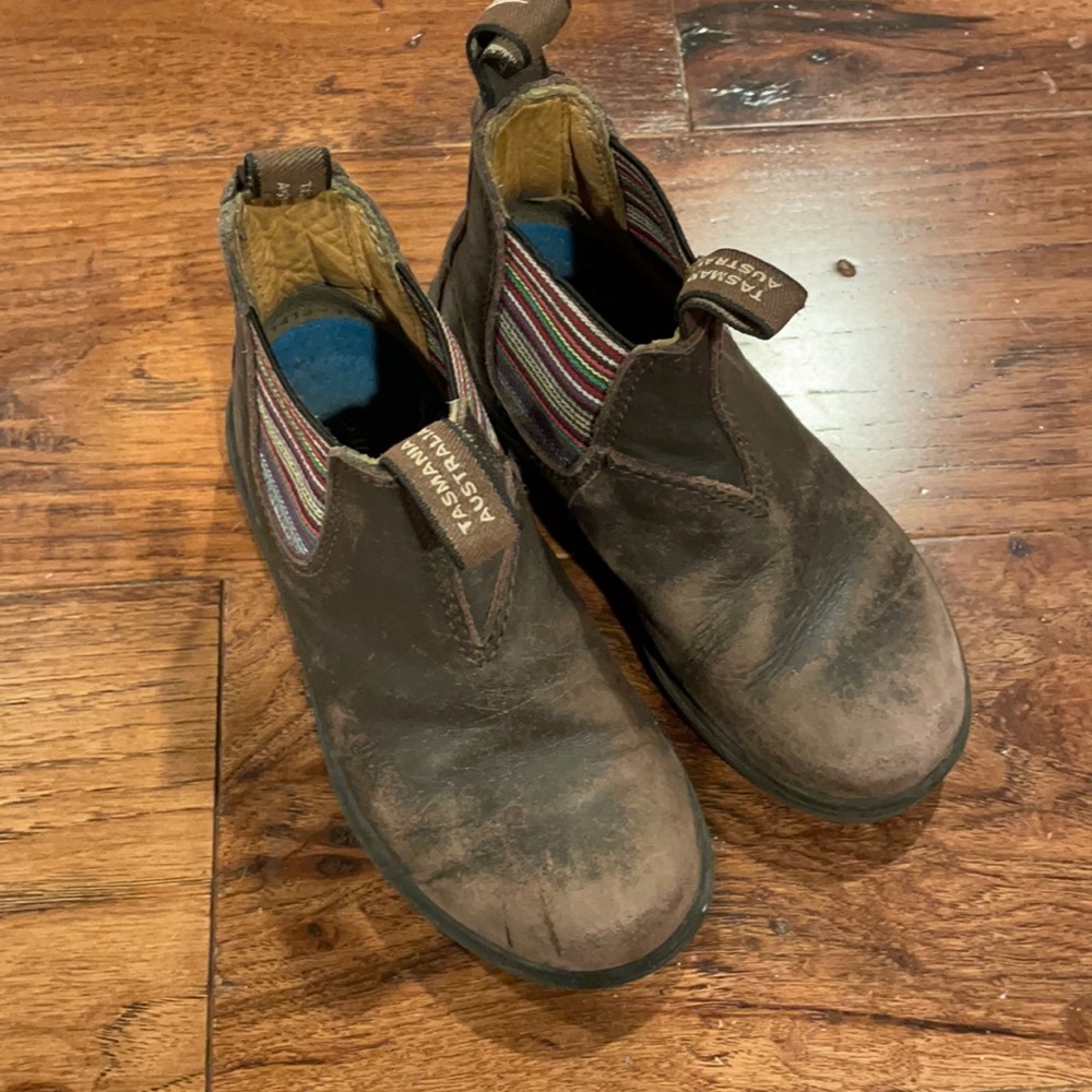 Kids Blundstone boots AU size 11 / US 12